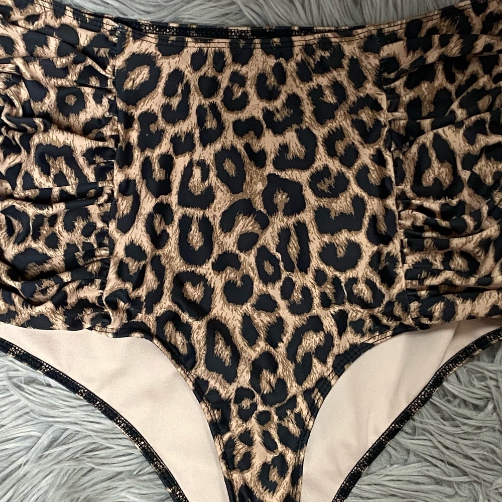 Kortni Jeane women’s swim bottoms - Picture 2 of 5